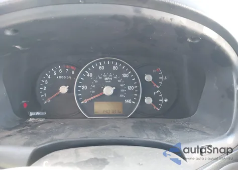 2008 Kia Rondo Lx V6 z USA, uszkodzony, nr VIN KNAFG526887125574